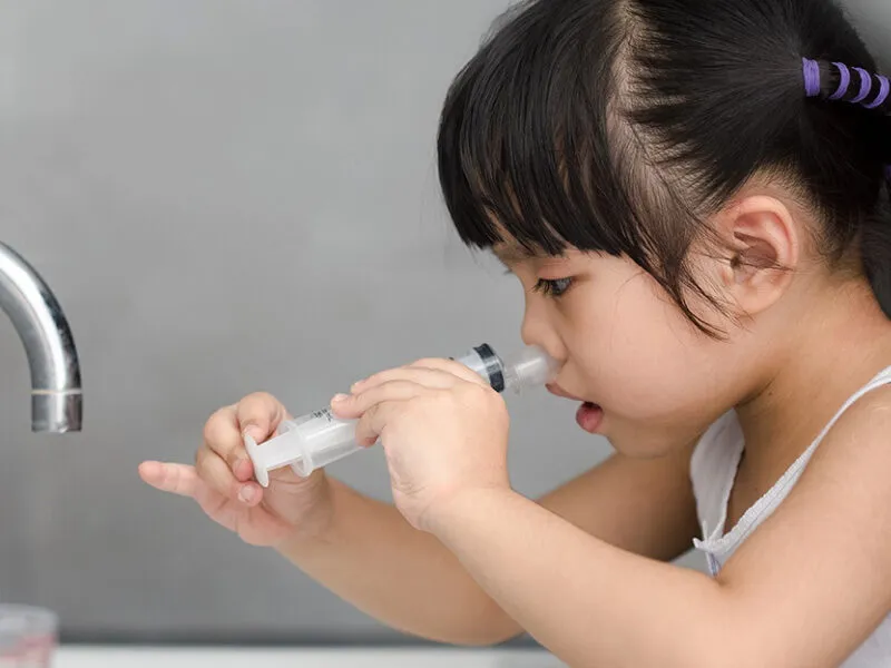 Chăm sóc tại nhà đúng cách giúp bé nhanh hồi phục