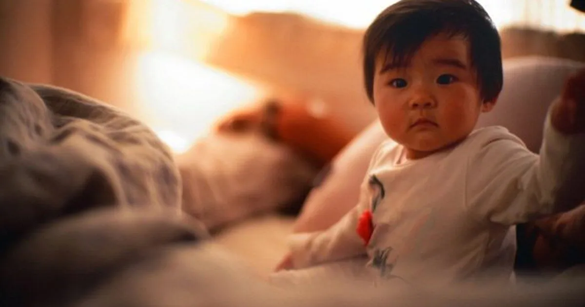 Bí quyết giúp trẻ sơ sinh ngủ ngày cày đêm hết sau 7 ngày